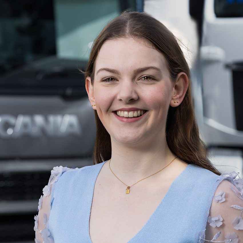 20250721_MBM_Headshots-3_websize